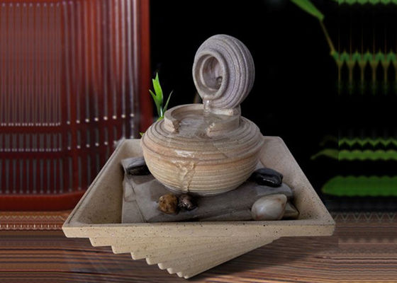 Chiny Dekoracja blatu Tradycyjny Polyresin Waterfall Decor Indoor dostawca