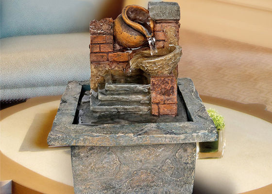 Polyresin Red Brick H16.5CM Fontanna stołowa w stylu amerykańskim Mały ornament Dekoracja biurowa Prezent Rękodzieło Kreatywność dostawca